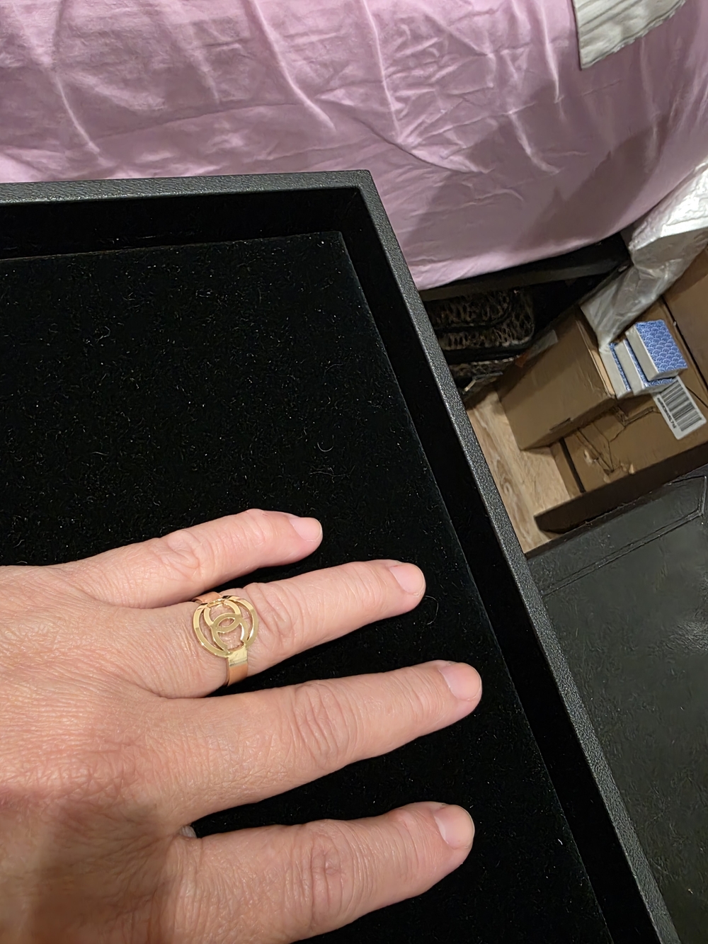 Elegant Gold Open Circle Women's Ring